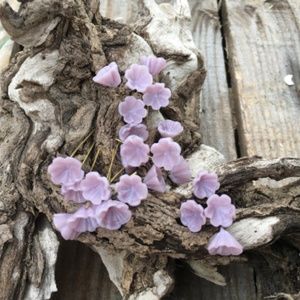 Milky Levender Glass Flower Headpins,Charm.